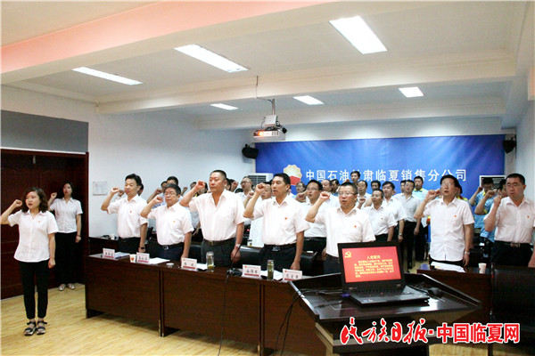 1530670313190009.jpg 学习先进个人事迹 (2).jpg