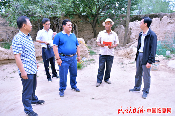 范祥龙.jpg