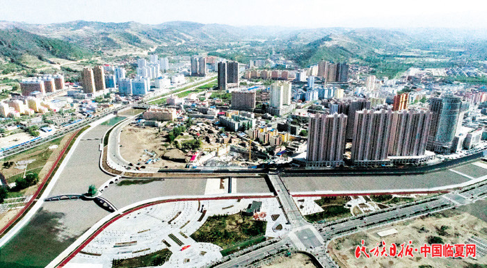 700大 康乐县县城新貌（摄于2018年5月）。史有东摄.jpg