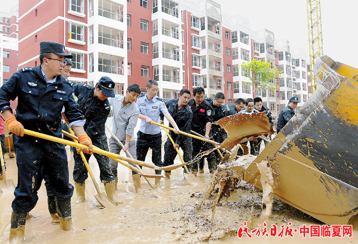 公安 史有东摄.jpg