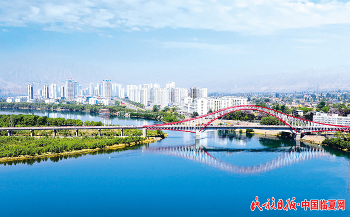 刘家峡滨河美丽小城 700大.jpg