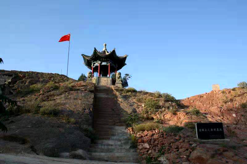 打拉池会师配图2——图为打拉池会师纪念亭。.jpg